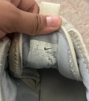 Nike Lebron Basketball Shoes thumbnail 2