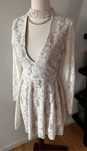 Lace white tan dress size small thumbnail 1