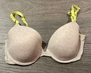 vs pink bra thumbnail 1