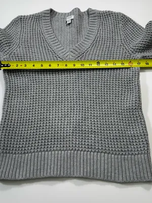 J. Crew 100% Cotton Gray V-Neck Chunky Knit Pullover Sweater thumbnail 4
