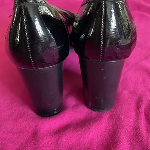 Jones New York Shiny Black Loafers with heels thumbnail 7