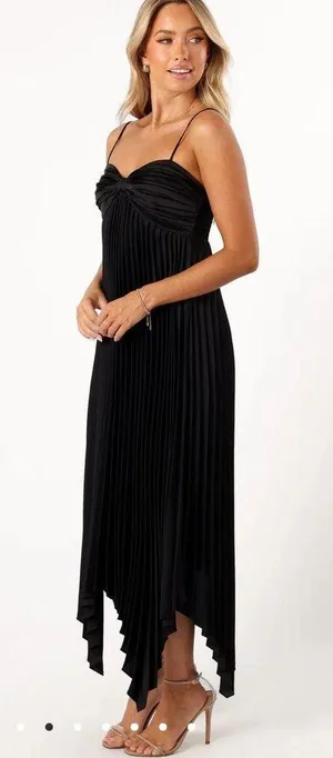 Petal & Pup Midi Dress Black thumbnail 1