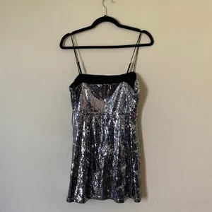 Urban Outfitters Silver Sequins Mini Dress Bodycon Spaghetti Strap Sz M NWT thumbnail 4