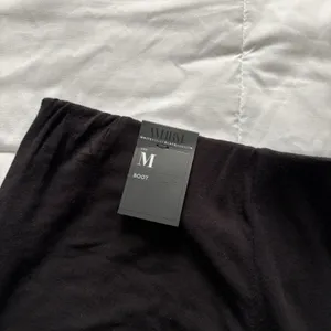 NWT‎ WHBM Passporter Boot Pants Black Womens Medium Stretch Quiet Luxury City thumbnail 8