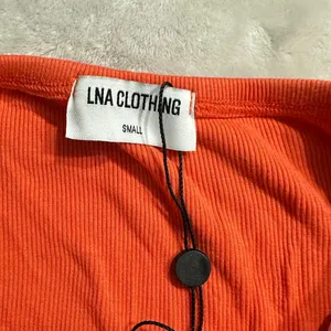 LNA Clothing Tube Top Women's Small Orange Ruched Side Rounded Hem Ribbed NWOT thumbnail 4
