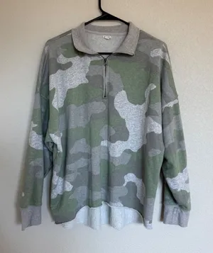 Aerie Camo Quarter Zip Sweatshirt Green Grey Oversized Pullover M Cozy Lounge thumbnail 1