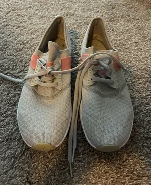 New Balance Sneakers thumbnail 1