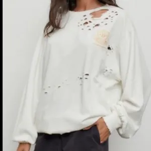 BDG Urban outfitters distressed crew neck thumbnail 1