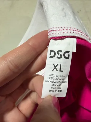DSG NWTWomen’s Hot Pink compression mid-rise Shorts xl thumbnail 6