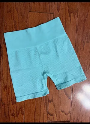 sicoozoe Baby Blue High Waist Tummy Control Yoga Shorts- size Medium thumbnail 1