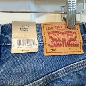 NWT  501® Mid Thigh Short thumbnail 2