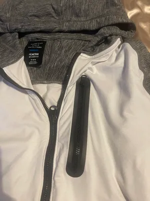 Outfitters AEACTIVE 360 Extreme Flex Medium Zip up Hoodie thumbnail 3