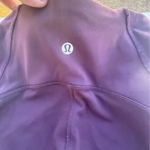 Lululemon Athletica Women’s size 2 Purple High-Waisted Leggings thumbnail 7