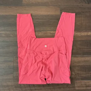 Halara Crossover Waist Leggings Coral Pink High Rise 7/8 Pockets Small Active thumbnail 3
