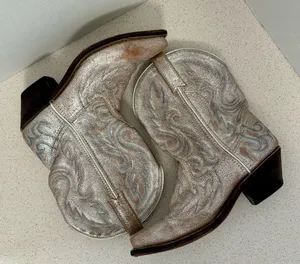Laredo Distressed Silver Snip Toe Cowboy Boots thumbnail 1