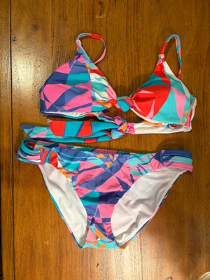 Raisins Bikini thumbnail 1
