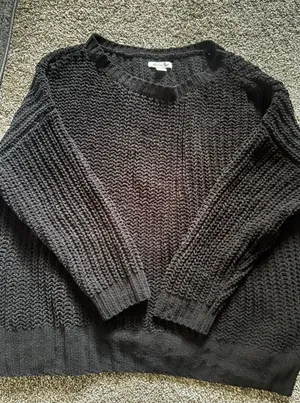American Eagle sweater thumbnail 1