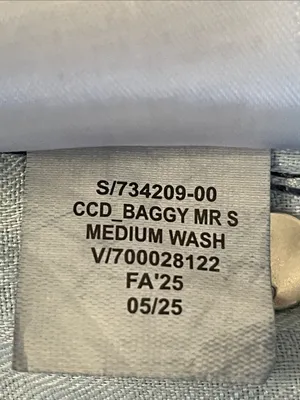 GAP Baggy Mid Rise Ultra Soft Cuffed Jeans thumbnail 5