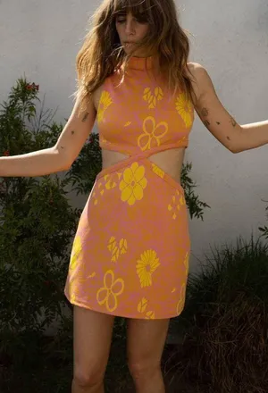 Dress thumbnail 1