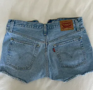 Levi's Women’s 501 Original Shorts thumbnail 2