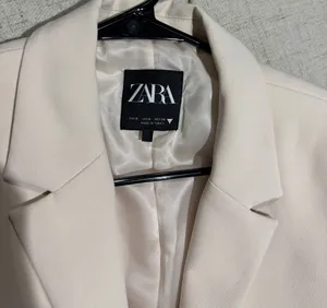 Zara Women's Elegant Cream Blazer thumbnail 2