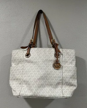 Michael Kors Jet Set thumbnail 1