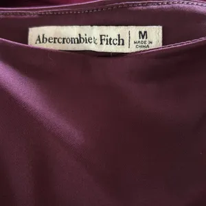 Abercrombie & Fitch Burgundy Stretch Corset Crop Top Sz M Gothic Goth Witch Dark thumbnail 4