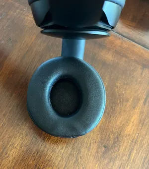 . Solo Pro Wireless Headphones thumbnail 5