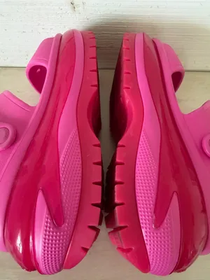 Crocs Classic Mega Crush Sandal Unisex Thick Sole Womens 8 Mens 6 Hot Pink NEW thumbnail 10