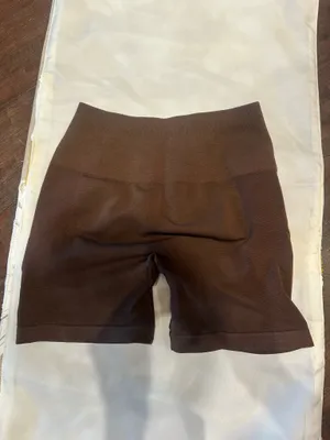 Alphalete shorts thumbnail 2
