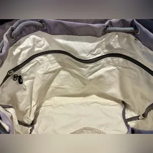 Lululemon Athletica Black and Grey Gym or Beach Tote thumbnail 9
