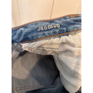 American Eagle‎ Super Stretch Distressed Jeggings Size 6 Short thumbnail 8
