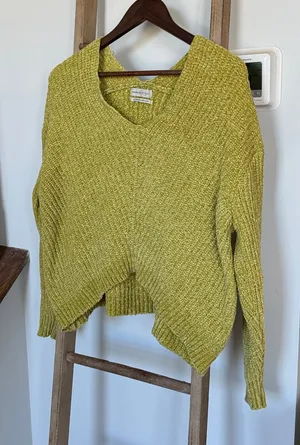 Urban Outfitters Textured Knit Sweater in Yellow green thumbnail 1