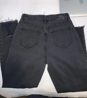 Size 28 thumbnail 3