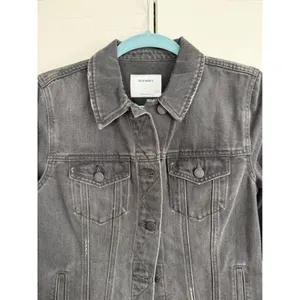 Old Navy Womens Small Washed Black Denim‎ Trucker Jacket Jean Jacket S thumbnail 3