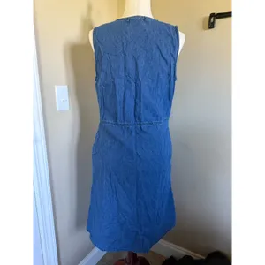 Way to Go Denim Dress Floral Embroidered V Neck Sleeveless Midi‎ Women's thumbnail 2