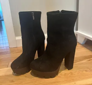 SheIn Black Booties thumbnail 1