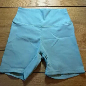 Wilo sage green bike shorts small thumbnail 3