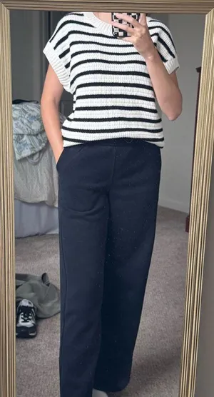 Short sleeve sweater Multiple thumbnail 4