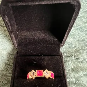 Ladies Gold Tone CZ Pink Sapphire Ring Size 7 thumbnail 2