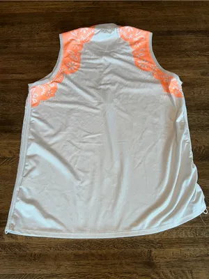 Lucky in Love Sleeveless 1/4 Zip Active Shirt - Size Medium thumbnail 4