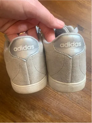 Women's Adidas Suede Sneakers in gray and White 8.5 thumbnail 5
