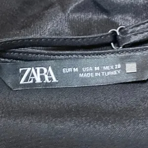 Zara Womens Black Silky Satin Sleeveless Cami Camisole Cowl Neck Crop Tank Top M thumbnail 3