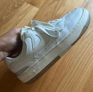 Nike Sneakers thumbnail 1