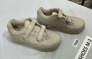 Womans Excellent Condition New Balance 577 Walking Sneakers 6.5 Beige thumbnail 1