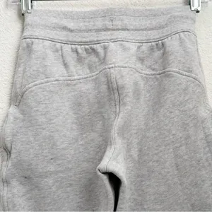LULULEMON Scuba High-Rise Jogger in Heathered Core Light Gray Size 0 thumbnail 7