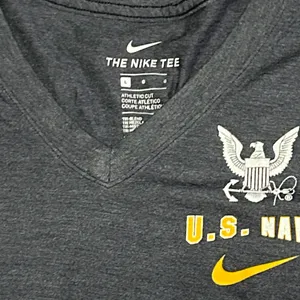 Nike Heathered Gray‎ V-Neck U.S. Navy Tee with Yellow Logo NEW Size Large thumbnail 2