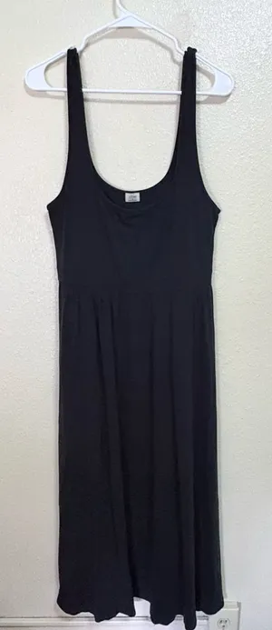 Wilfred Black Scoop-Neck Maxi Dress thumbnail 1