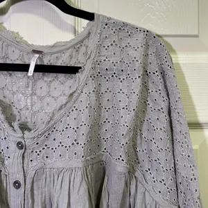 Free People Crochet Eyelet Top Sz XS 3/4 Sleeve Button Up Boho Oversize Festival thumbnail 2