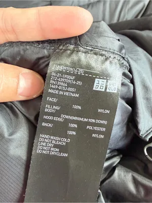 Uniqlo Women’s Ultra Light Down Long Coat Hooded in Black L thumbnail 11